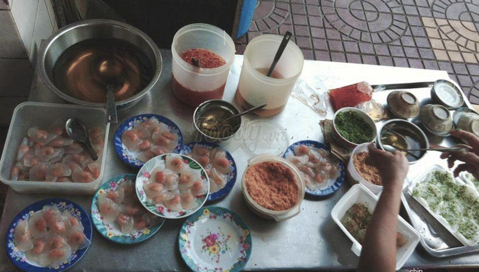 Bánh bèo Lý Thường Kiệt Quy Nhơn, quán bánh bèo nhỏ nhỏ xinh xinh, nhưng khi nào cũng rất đông khách- Ảnh:foody