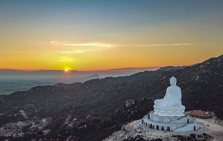 Chùa ông Núi - Tượng phật ngồi cao nhất Đông Nam Á: Ảnh -ST